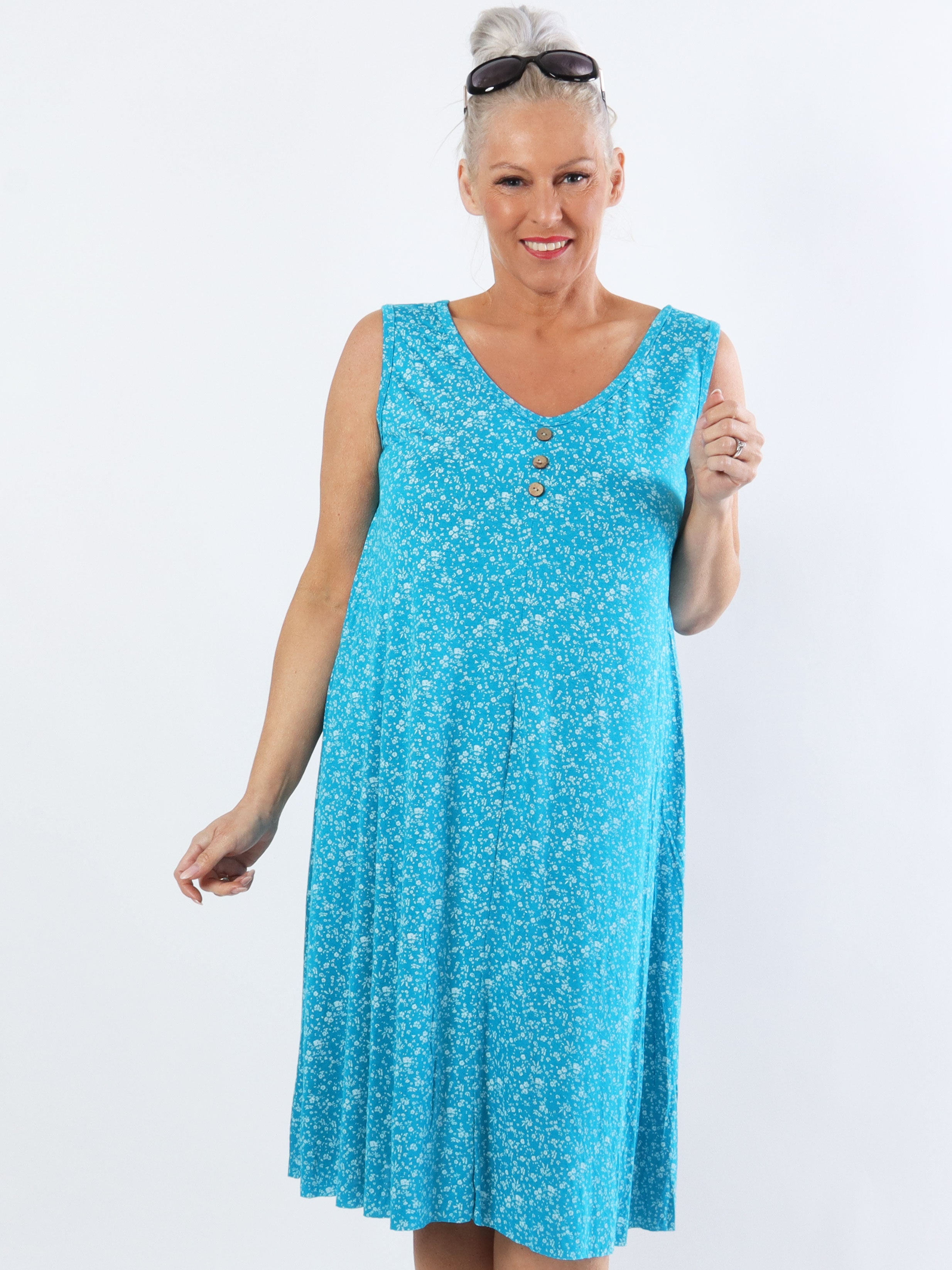 Astrid - Plus size sommerkjole i viskose med blomsterprint